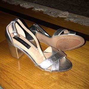 Silver leather low block heel sandal